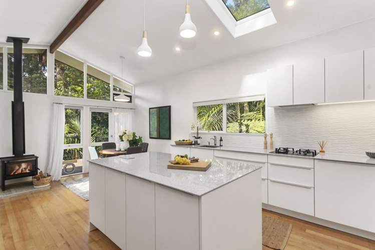 1 Ngaio Road Titirangi_7