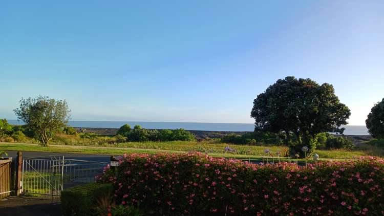 92 Beach Road Haumoana_13