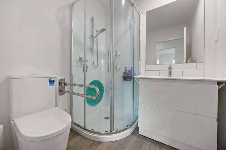 3/9 Steele Road Forest Lake_10