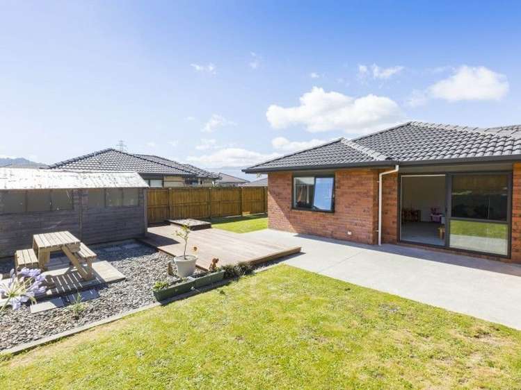 48 Percy Kinsman Crescent Riverstone Terraces_16