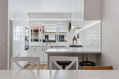 2/15 Kotare Street_2