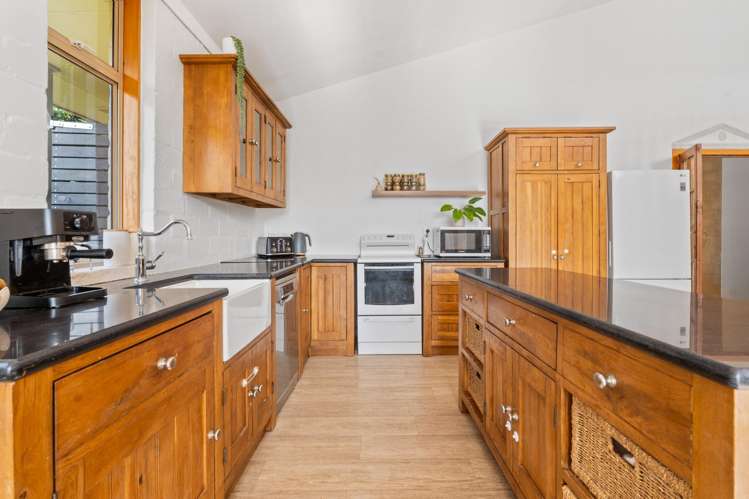 1358A Whangaparaoa Road Army Bay_8