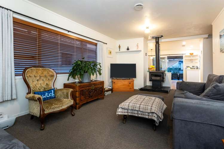 21 Formby Avenue Point Chevalier_4