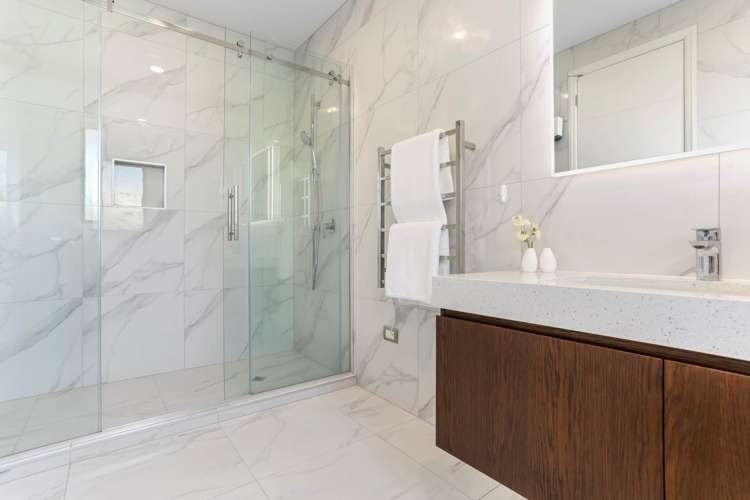 92 The Drive Epsom_34