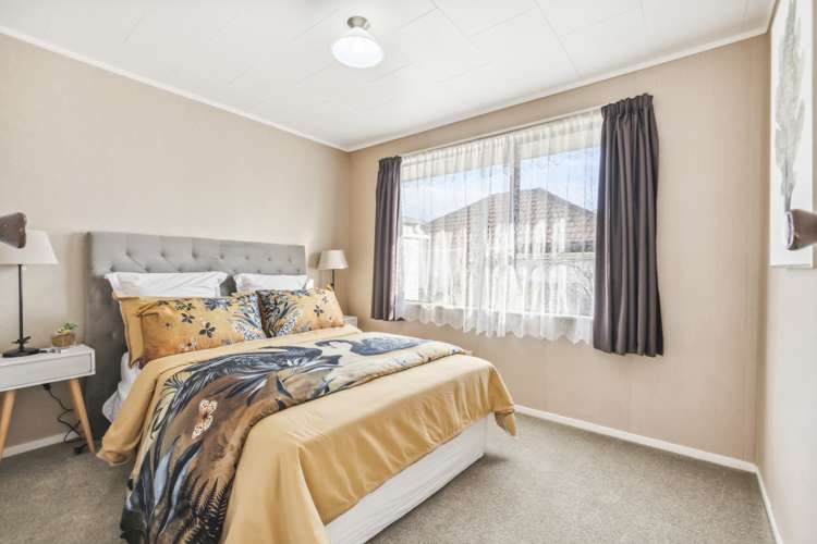 2/10 Argyle Avenue Pahurehure_11