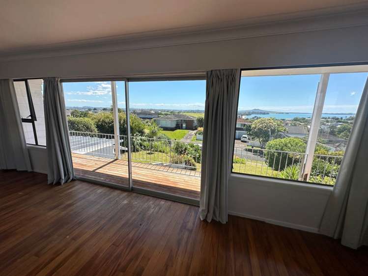 12 Copperfield Terrace Mellons Bay_10