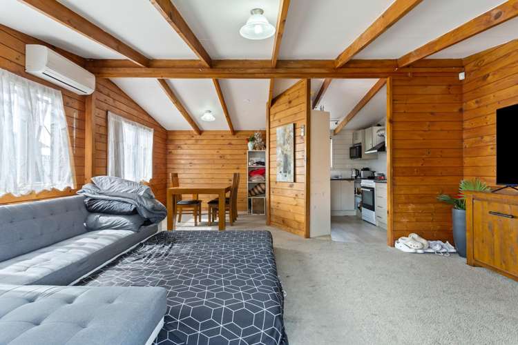 86 Burundi Avenue Clendon Park_4