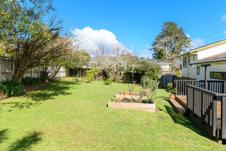 7 Castlewood Grove Blockhouse Bay_28