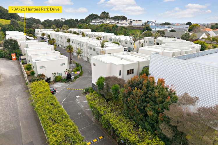 73A/21 Hunters Park Drive Three Kings_10