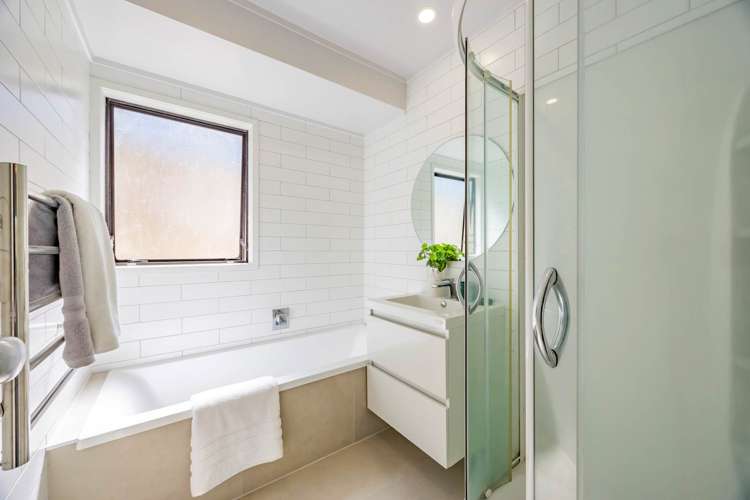 13 Cottam Grove Northcross_17