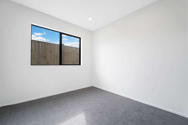 2 Rarangi Mai Lane Karaka_7