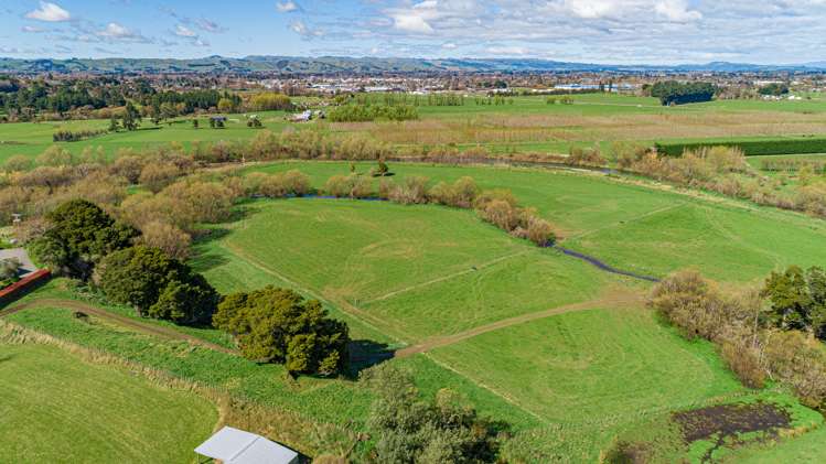 90 Paierau Road Opaki_12