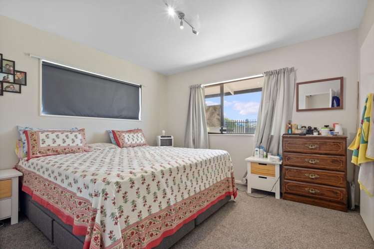 62 Travis Road Burwood_7