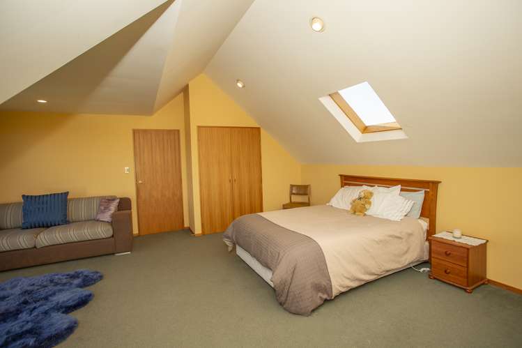 196 Racecourse Road Allenton_12