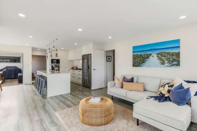 11 Flavell Drive Orewa_1