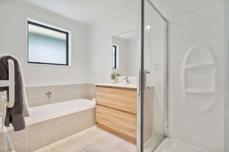 31 Admirals Court Drive Greenhithe_16