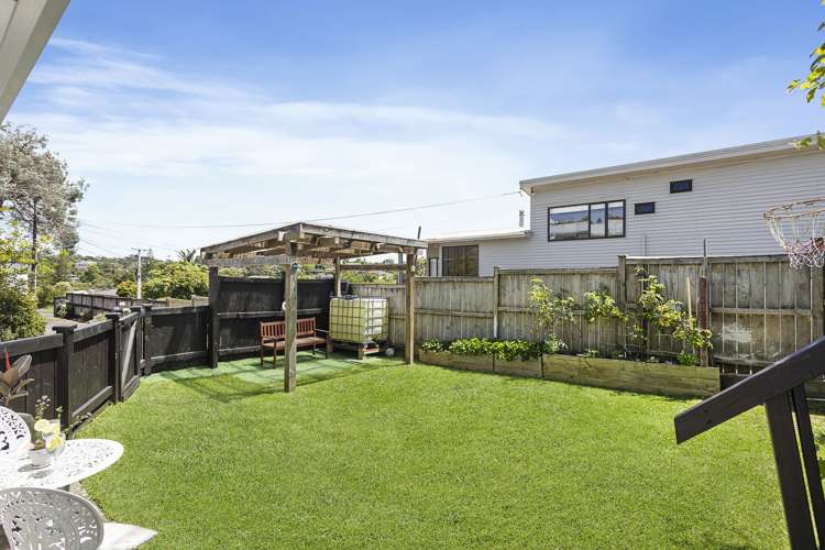 2/91 Deep Creek Road Waiake_26