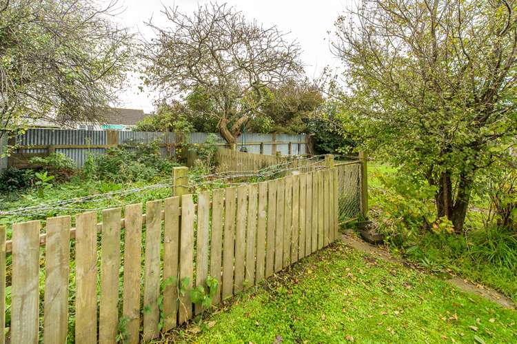 38 Russell Street Marton_17