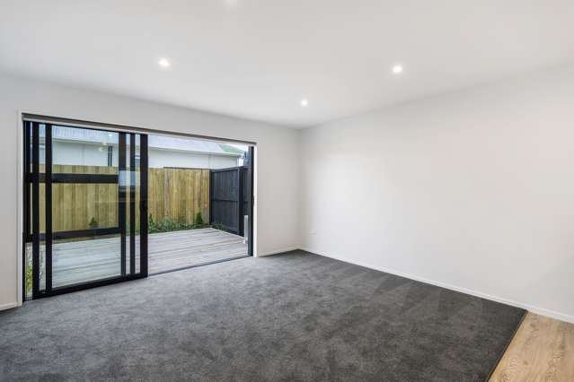 2/67 Osborne Street Waltham_3