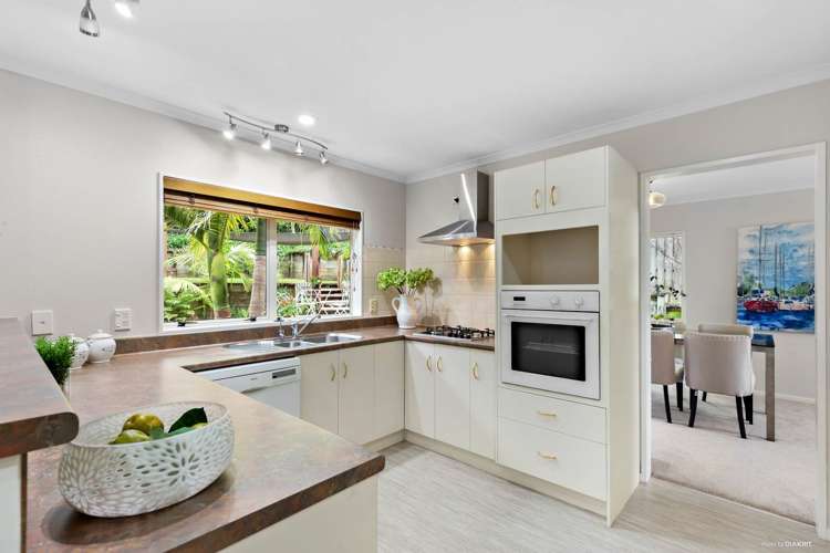 23 Stewart Gibson Place Manurewa_4