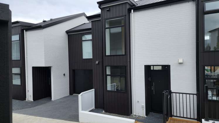 7b Reg Pearce Way Glen Innes_12