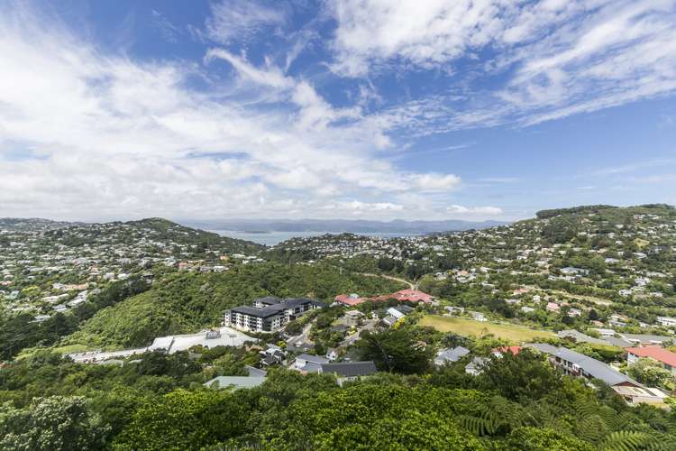 42 Downing Street Crofton Downs_0