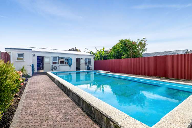 82 Blake Street Waitara_24