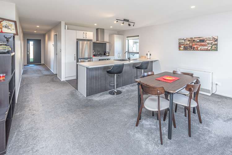 5 Magnolia Crescent Tawhero_6