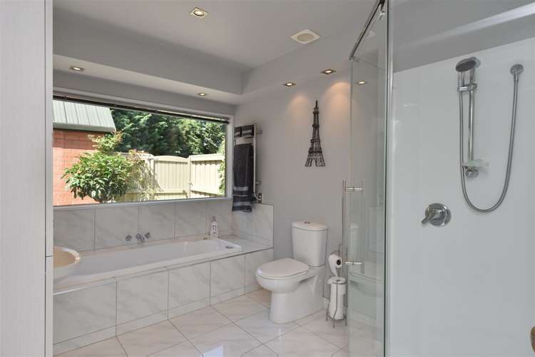 592 Mount Thomas Road Fernside_10