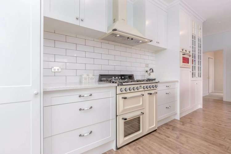 9 Dinning Road Riverhead_7