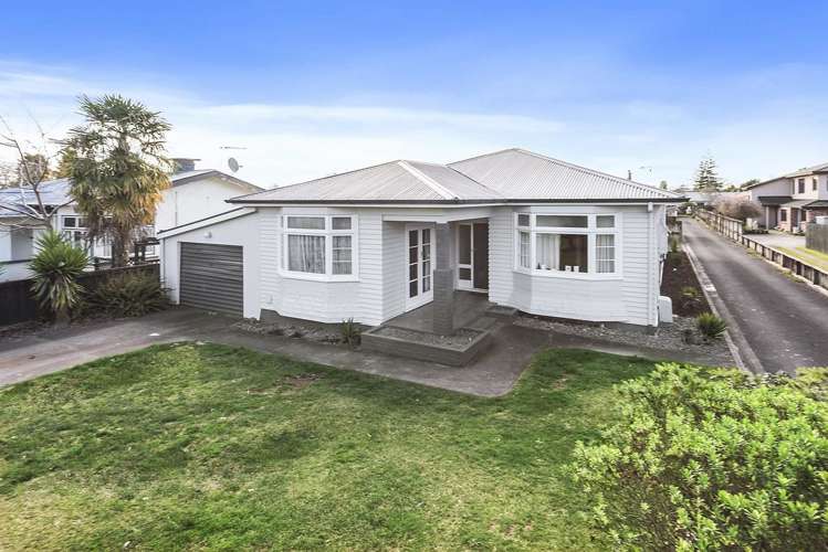 111 Albert Street Hamilton East_16