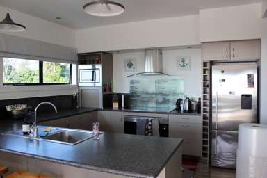 2 Rauhomaumau Road_4