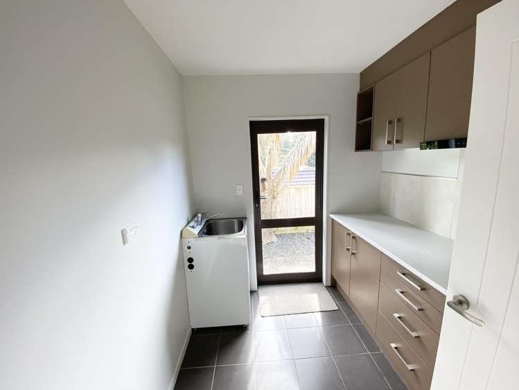16 Lomas way Albany_12