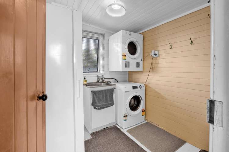 158 Tasman Street Opunake_15