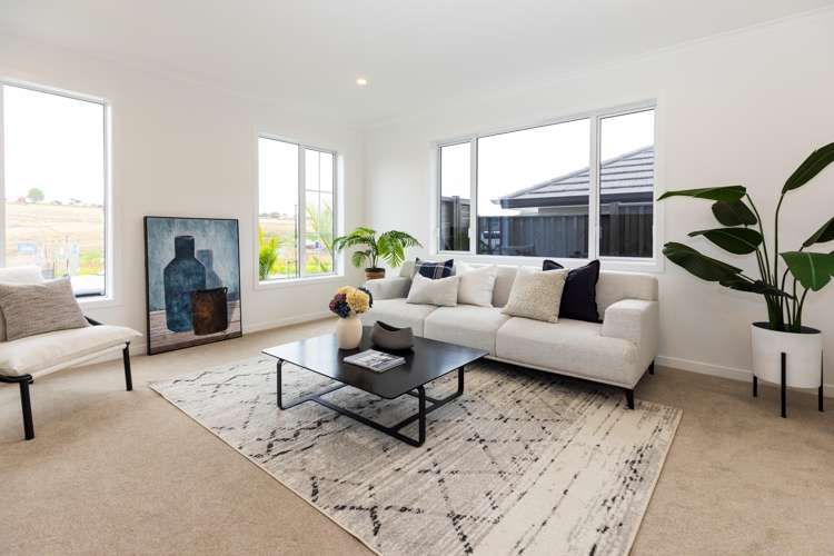 369 Te Taruna Drive_1