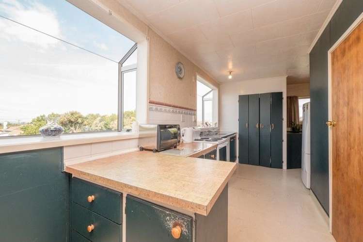 91 Hathaway Street Stratford_9