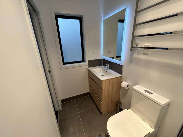 1D/23 Hibiscus Avenue Hamilton Lake_4