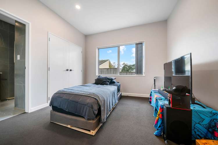 4 Kearney Place Massey_10
