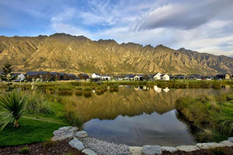 7 Centurion Court Jack's Point_21