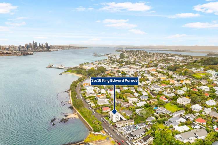 3b/18 King Edward Parade Devonport_11