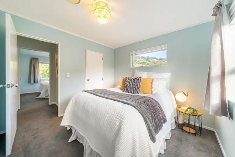 18 Yarrow Place Papakowhai_16