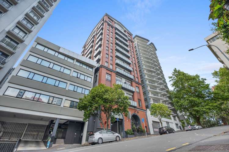 8E/50-52 Eden Crescent City Centre_10