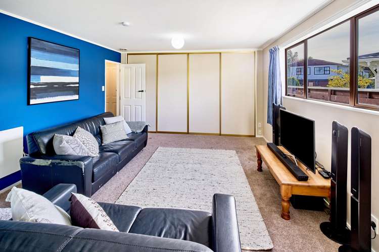 8 Balliol Drive Tawa_19