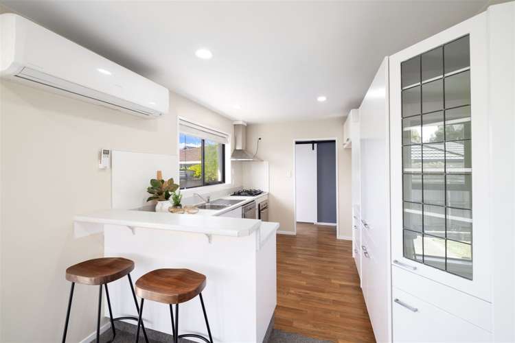 20 Sawtell Place Northcote_5