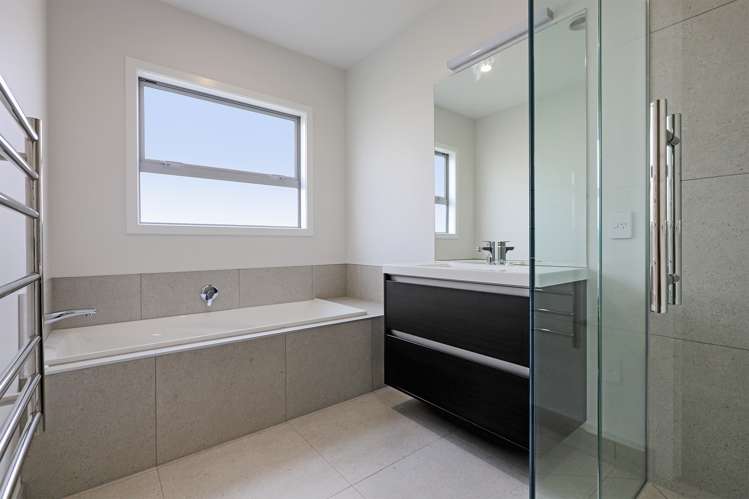 6 George Yee Place Taradale_16