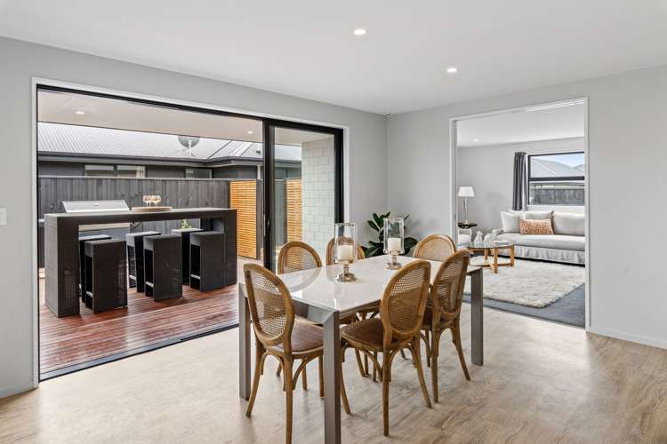 3 Roles Way Rolleston_13