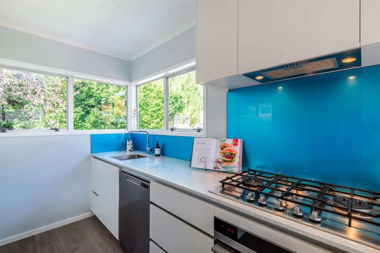 2/85 Eskdale Road Birkdale_12