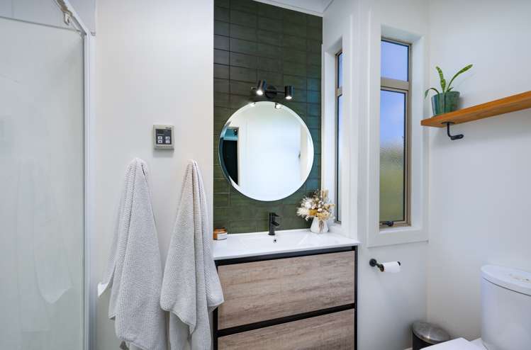 11 James Road Huntly_12