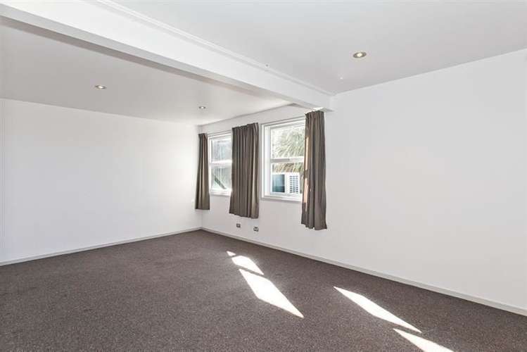 63 Seaview Road Castor Bay_13