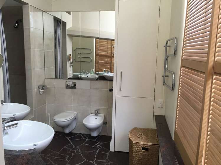 3f/2 Queen Street Auckland Central_11